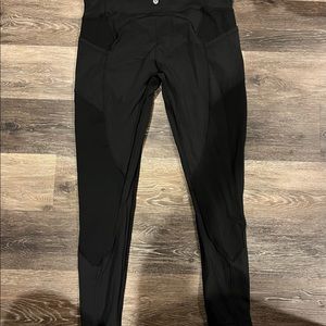 Lululemon Run Leggings with side pocket